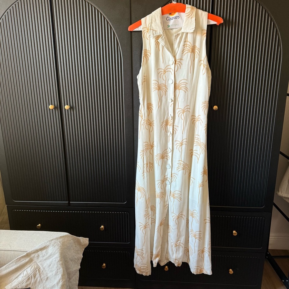 Petal & Pup White and Orange Palm Print Maxi Dress - Picture 3 of 12